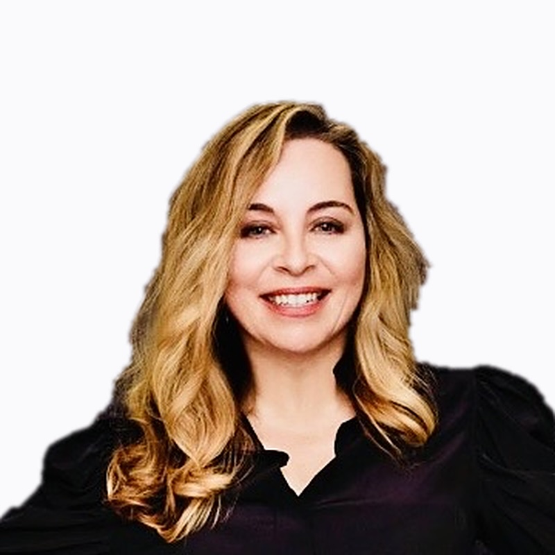 Stefanie Nastou, author of The RuleBreaker Mindset